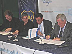 Se firm� el Acuerdo Boca Juniors - Z�rate