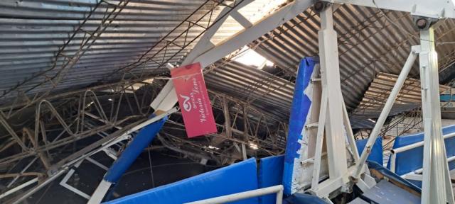 Impactante: Se cay el techo del estadio de Regatas