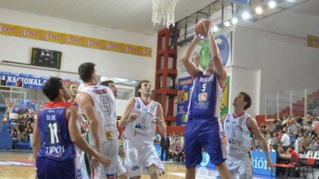 El Lobo mostr� car�cter en el debut