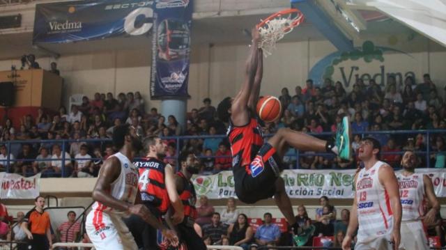 Deportivo Viedma sigue l�der en la Sur