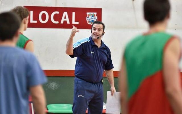 Santander: "Debemos pensar en generar opciones de capacitaci�n"