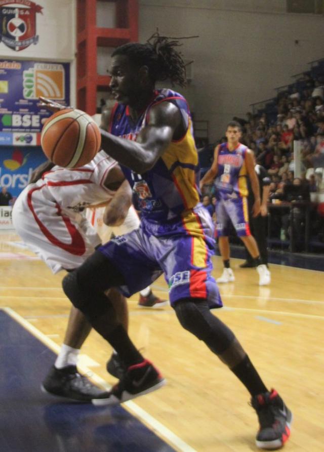 Defendiendo el pabell�n